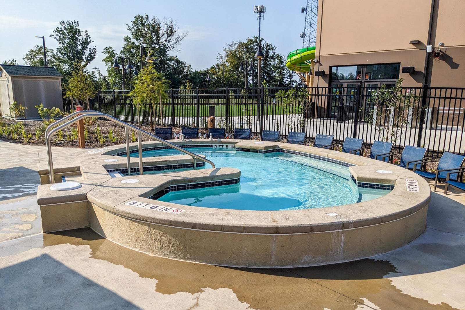 Hot tub at Great Wolf Lodge Maryland