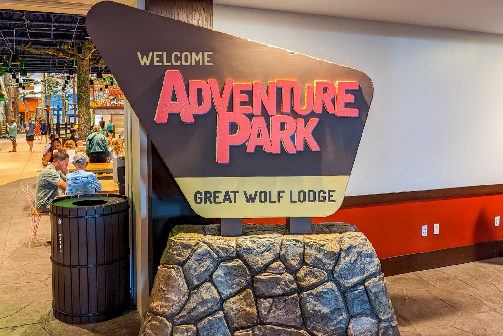 Sign for Great Wolf Lodge Maryland's adventure park
