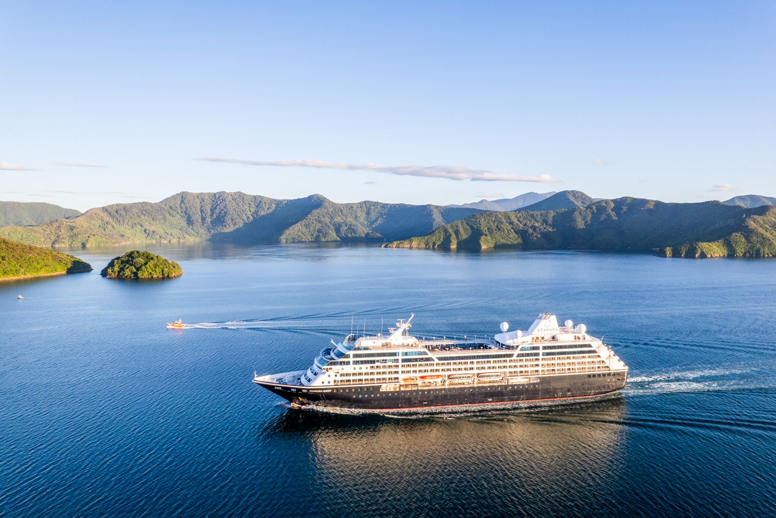 Azamara Quest cruise ship sailing toward Picton, New Zealand