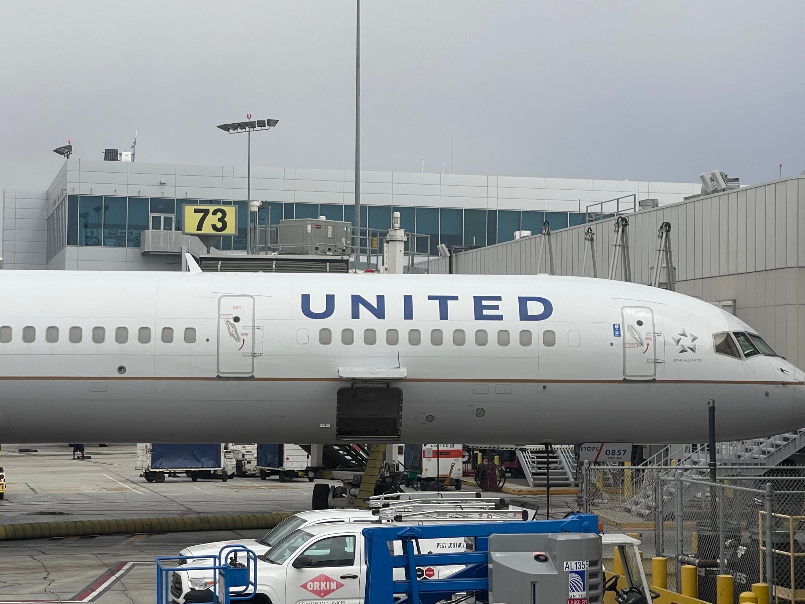 United Airlines Boeing 757-300