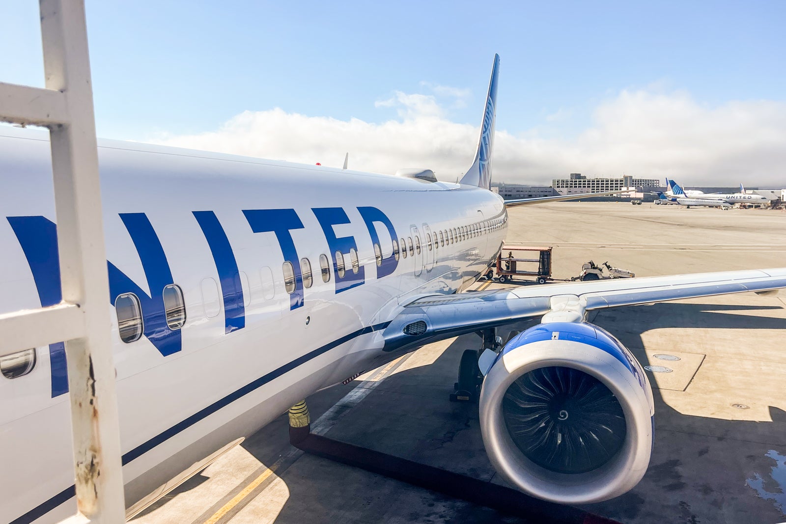 United Boeing 737 MAX 9