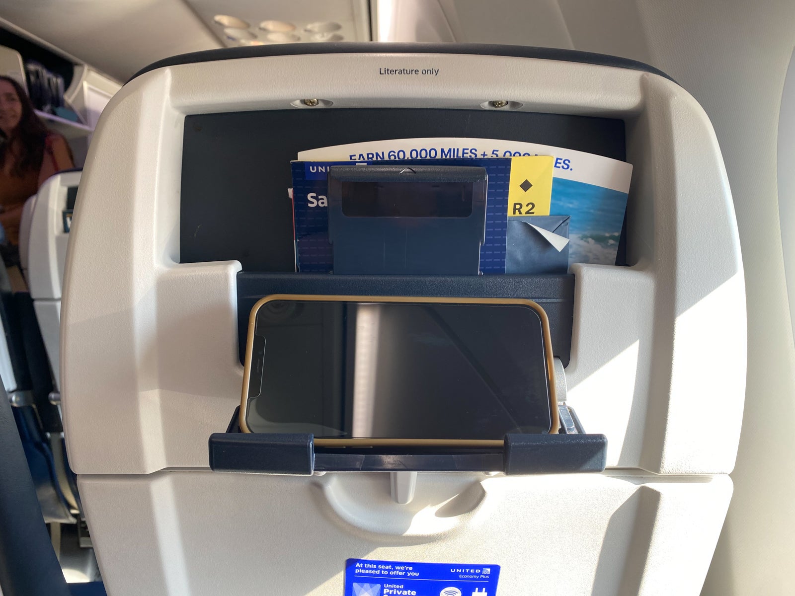 United personal device holder Boeing 737 MAX 9
