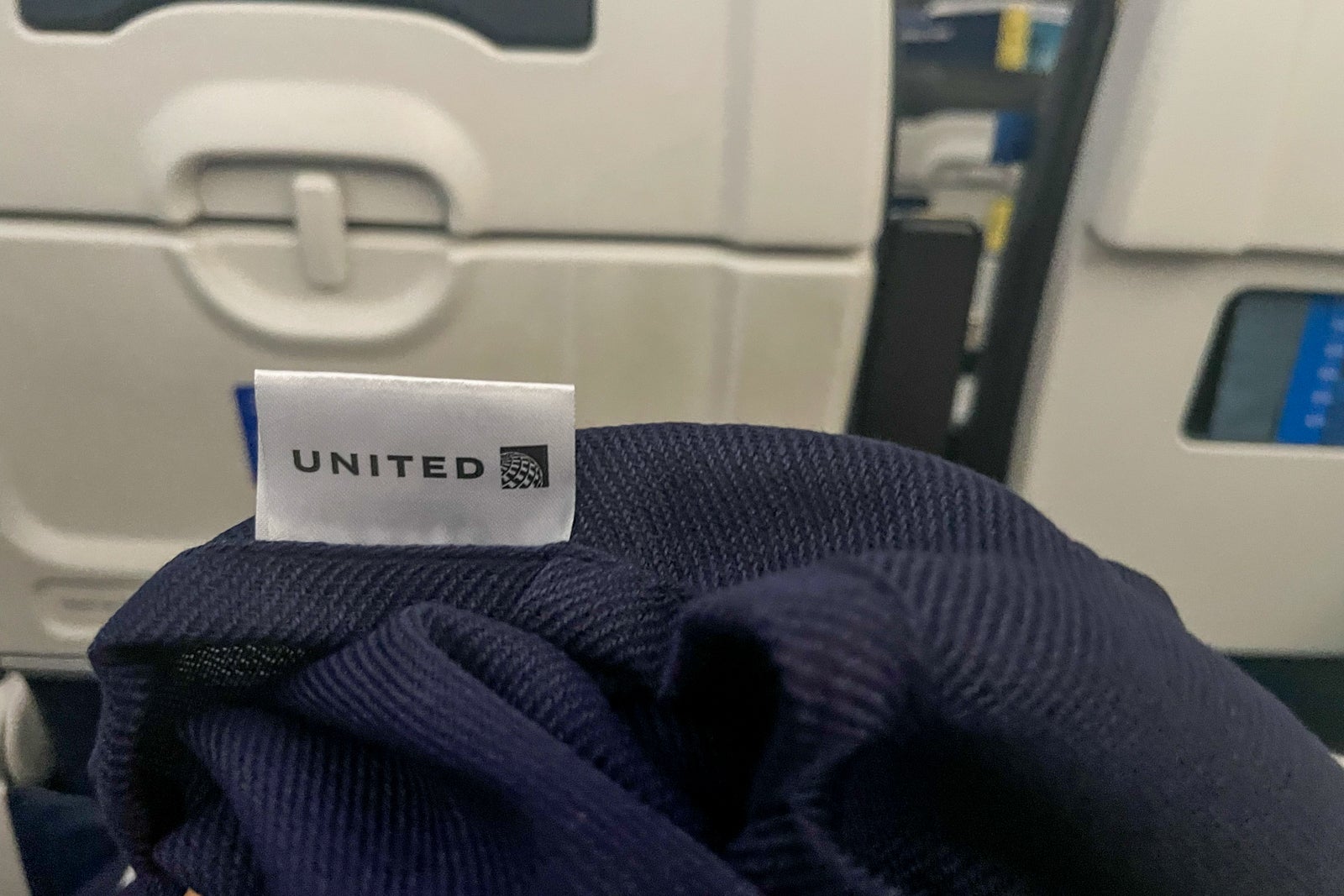 United Airlines blanket