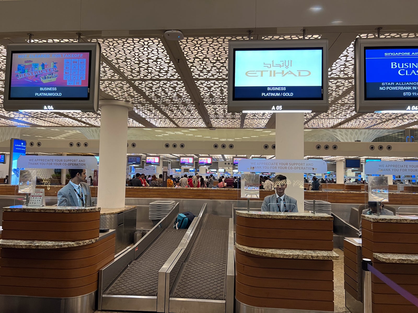 etihad area in airport 