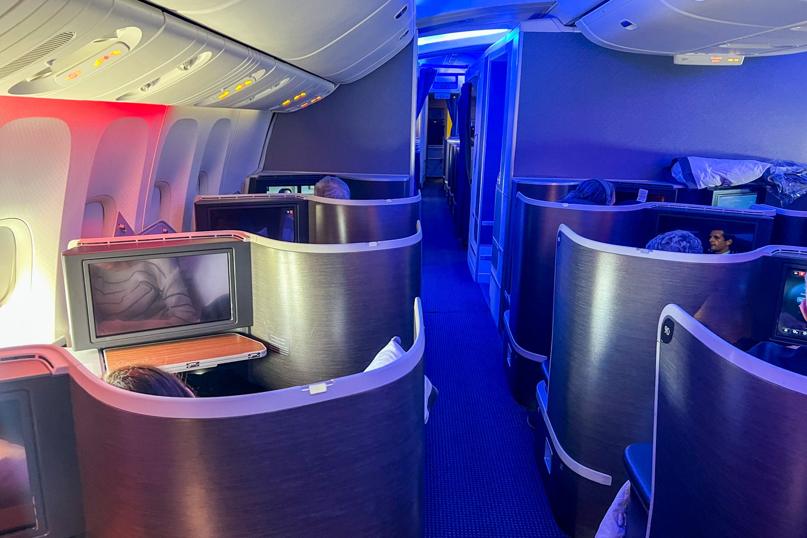 American Airlines Boeing 777-200 cabin interior.