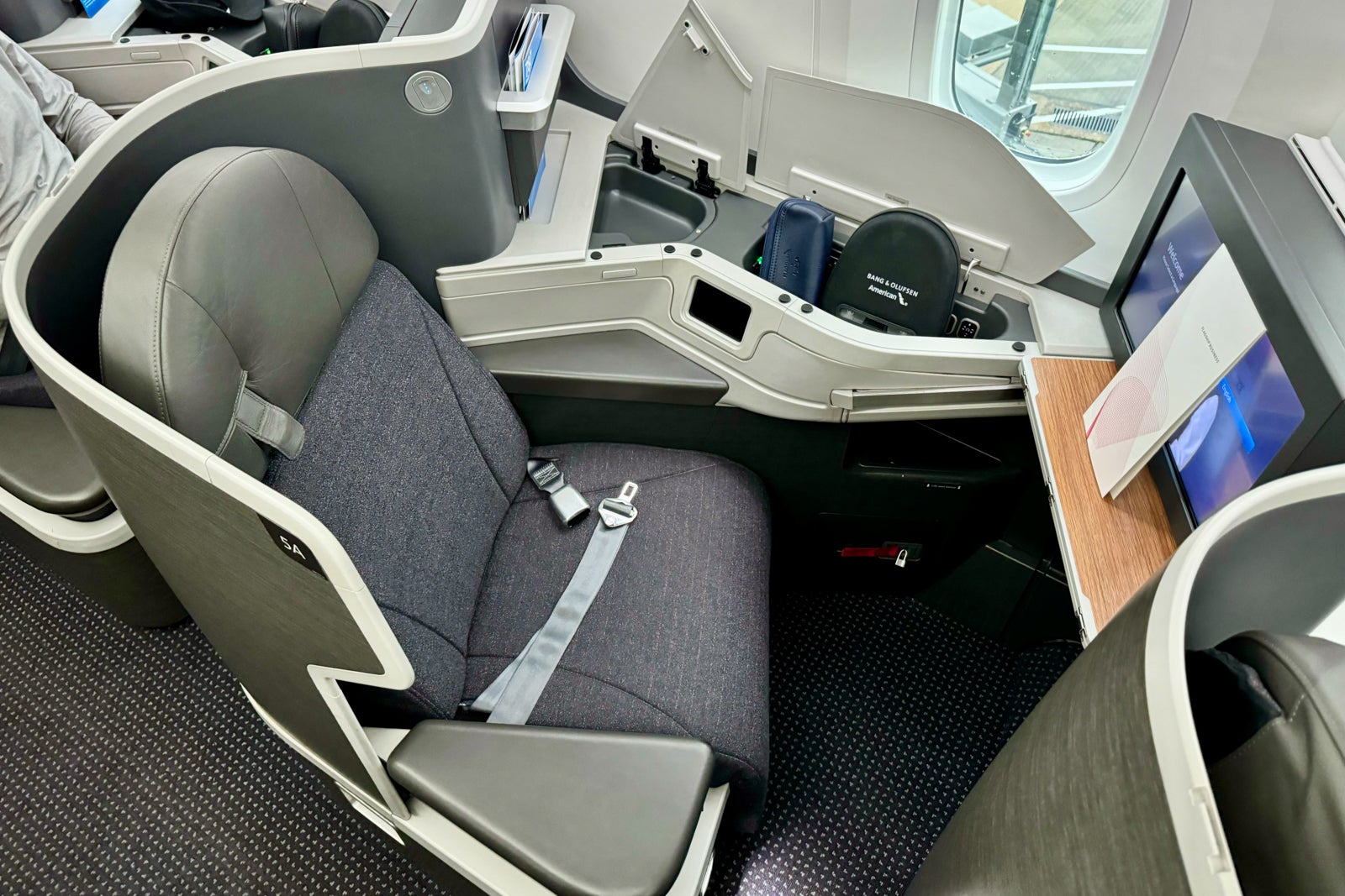 American Airlines Boeing 787-9 Dreamliner Business Class