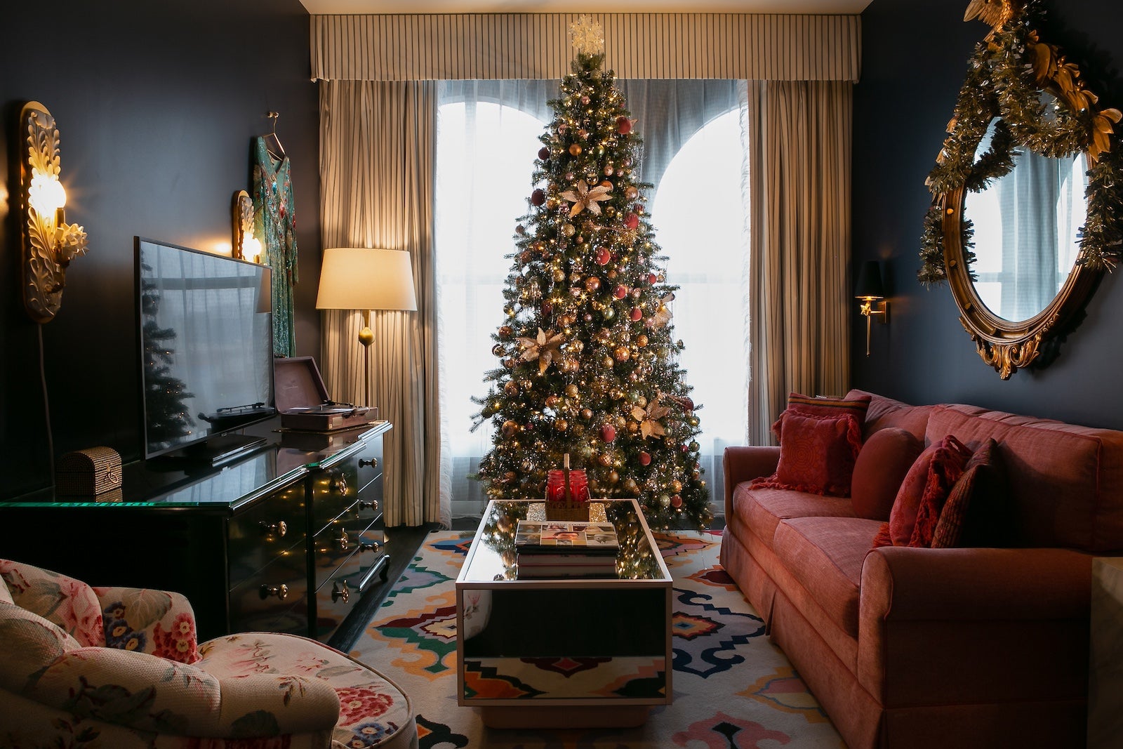 9 to 5 suite at Graduate Hotel Nashville