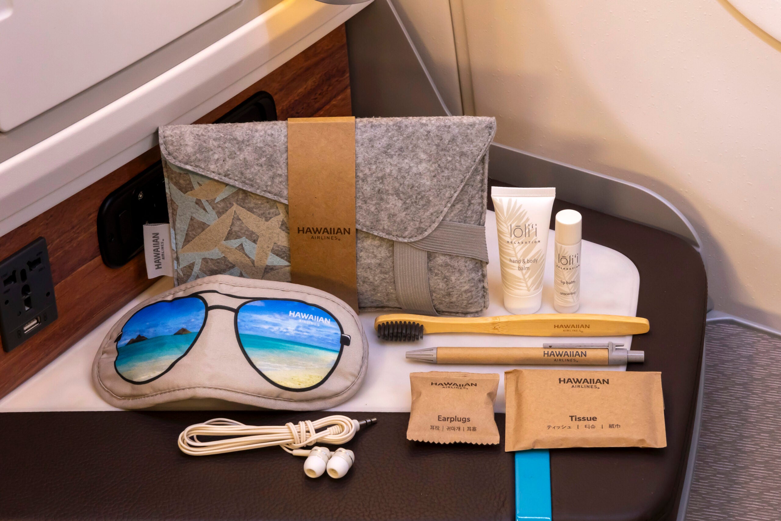 Extra comfort and main cabin amenity kit.