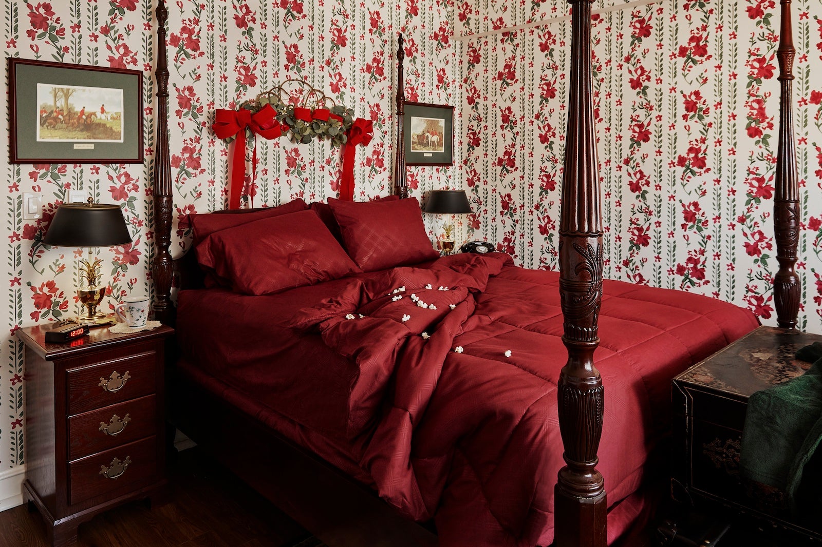 Home Alone suite at Graduate Evanston