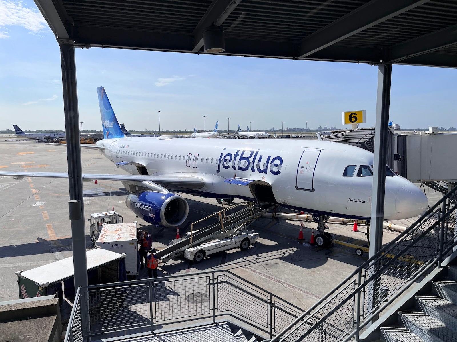 jetblue plane