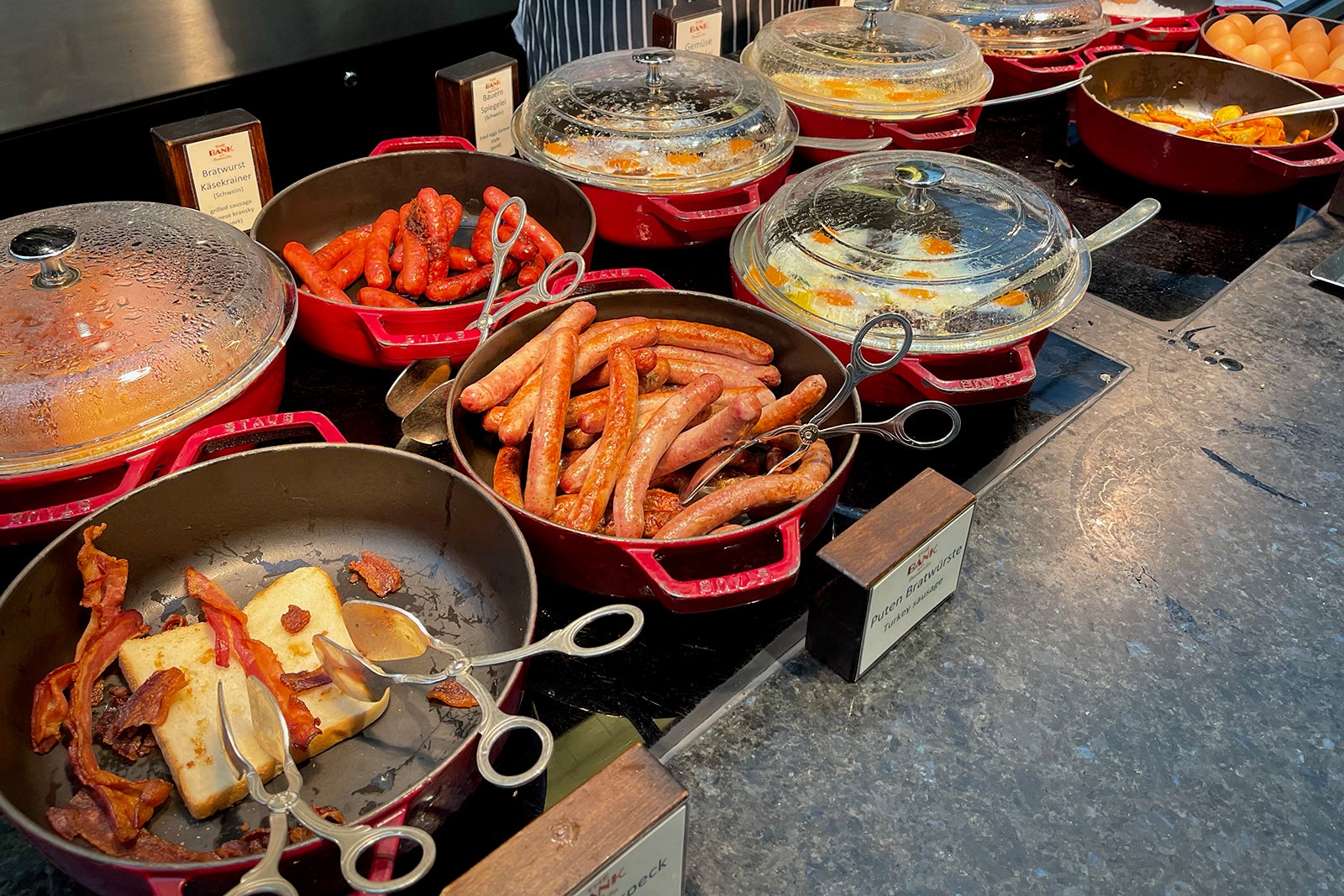 Hot dishes like eggs and bacon at the Park Hyatt Vienna breakfast buffet