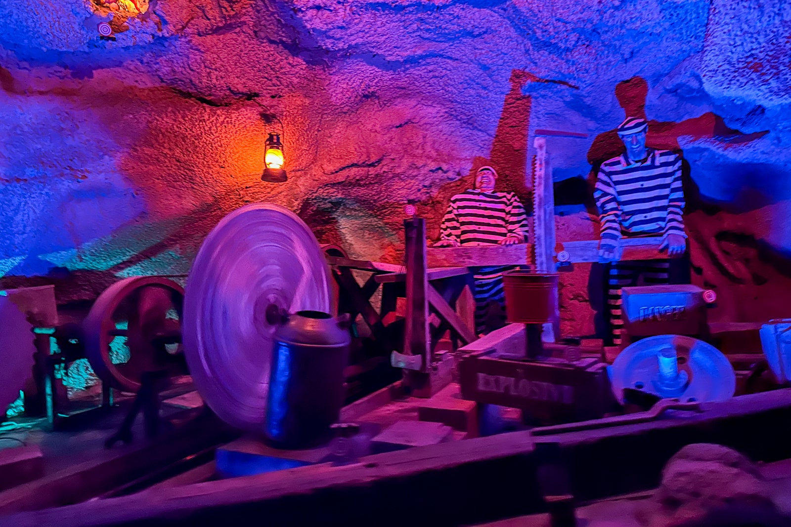 characters on ride at Silver Dollar City