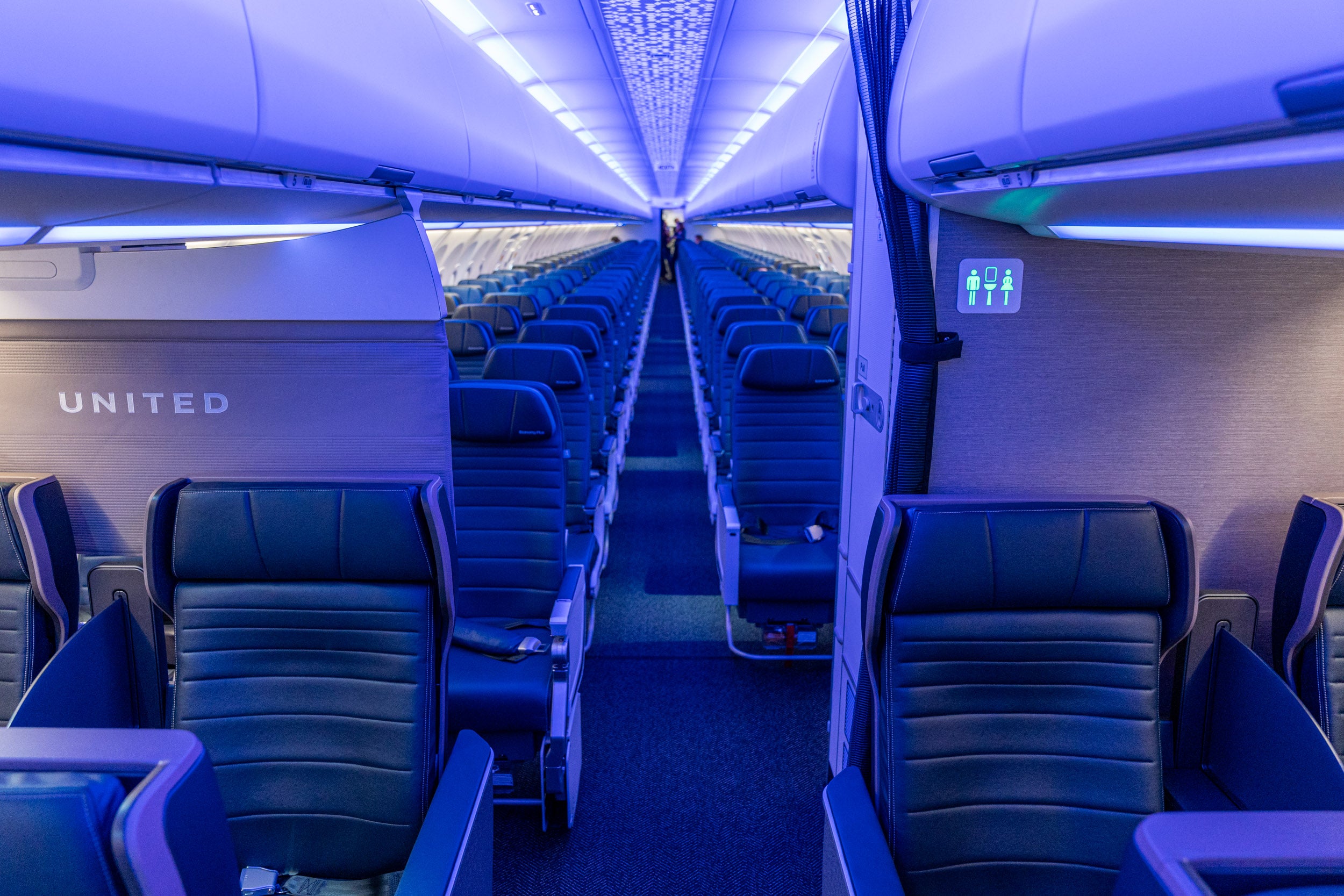 interior united jet