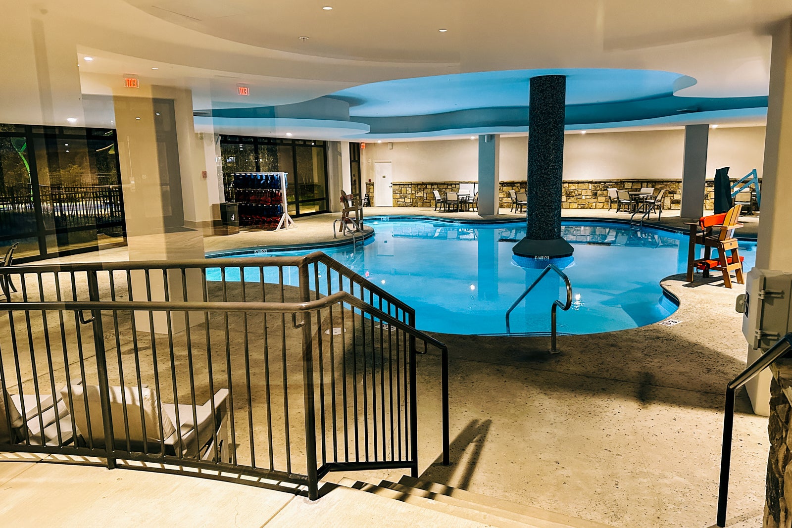 Heartsong Lodge & Resort indoor pool