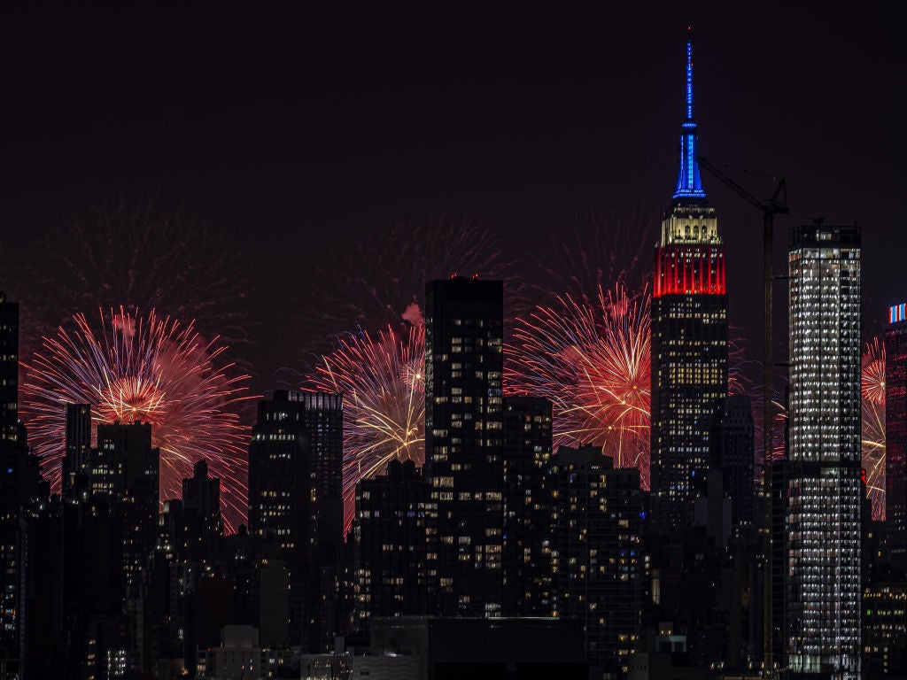 independence day firework celebrations near the Empire State building in New York