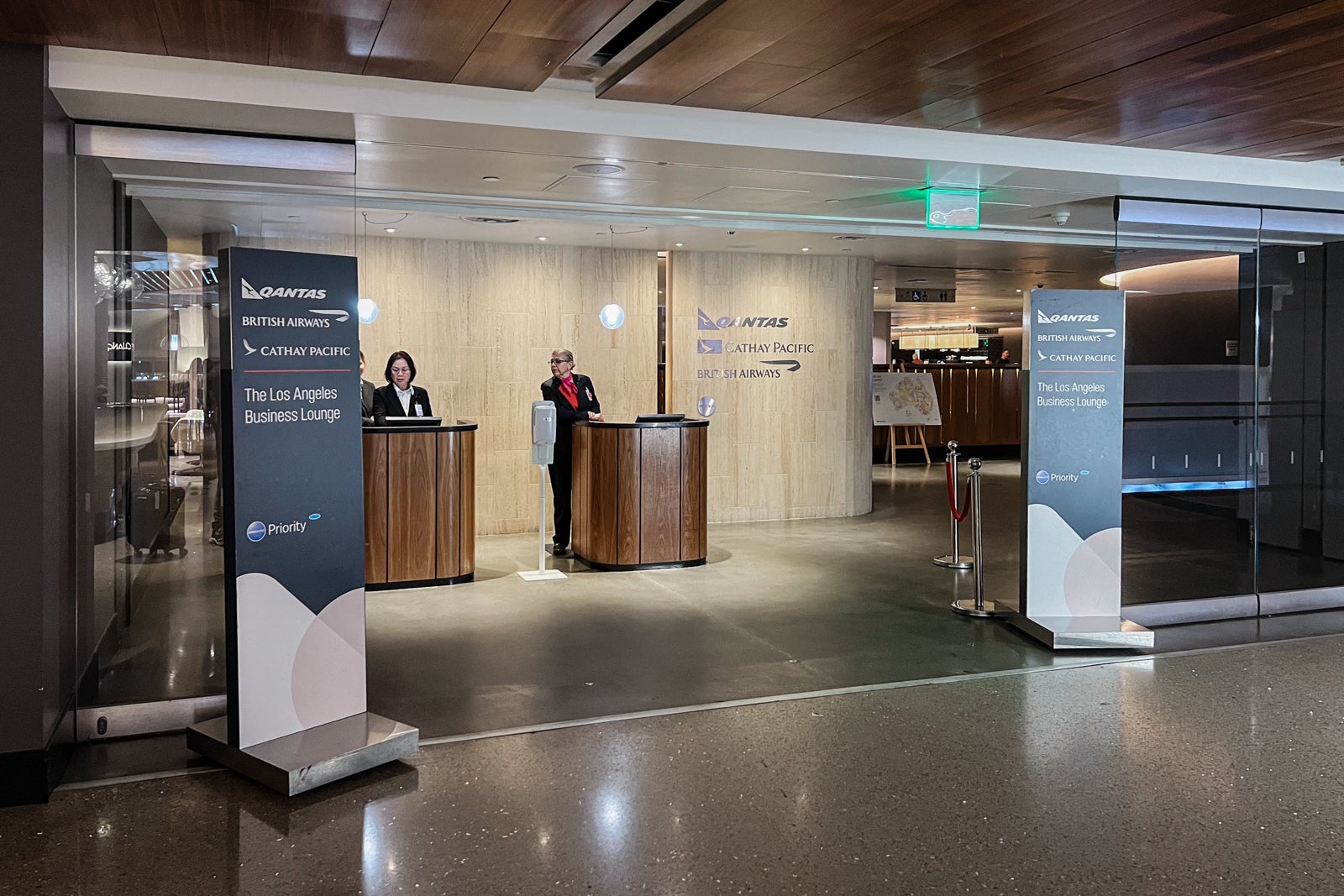 Oneworld lounge at Los Angeles International Airport (LAX). 