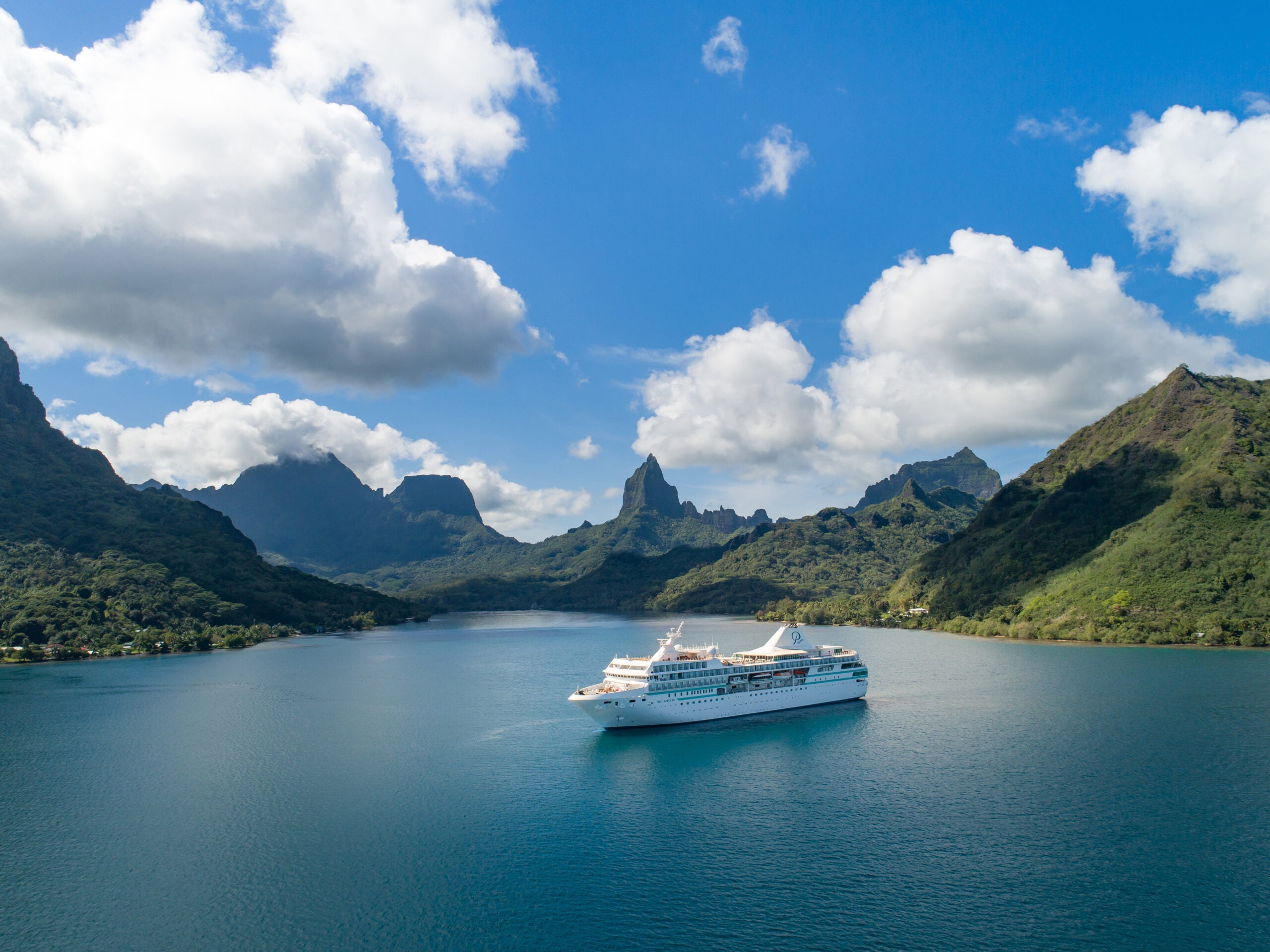 Paul Gauguin cruise ship