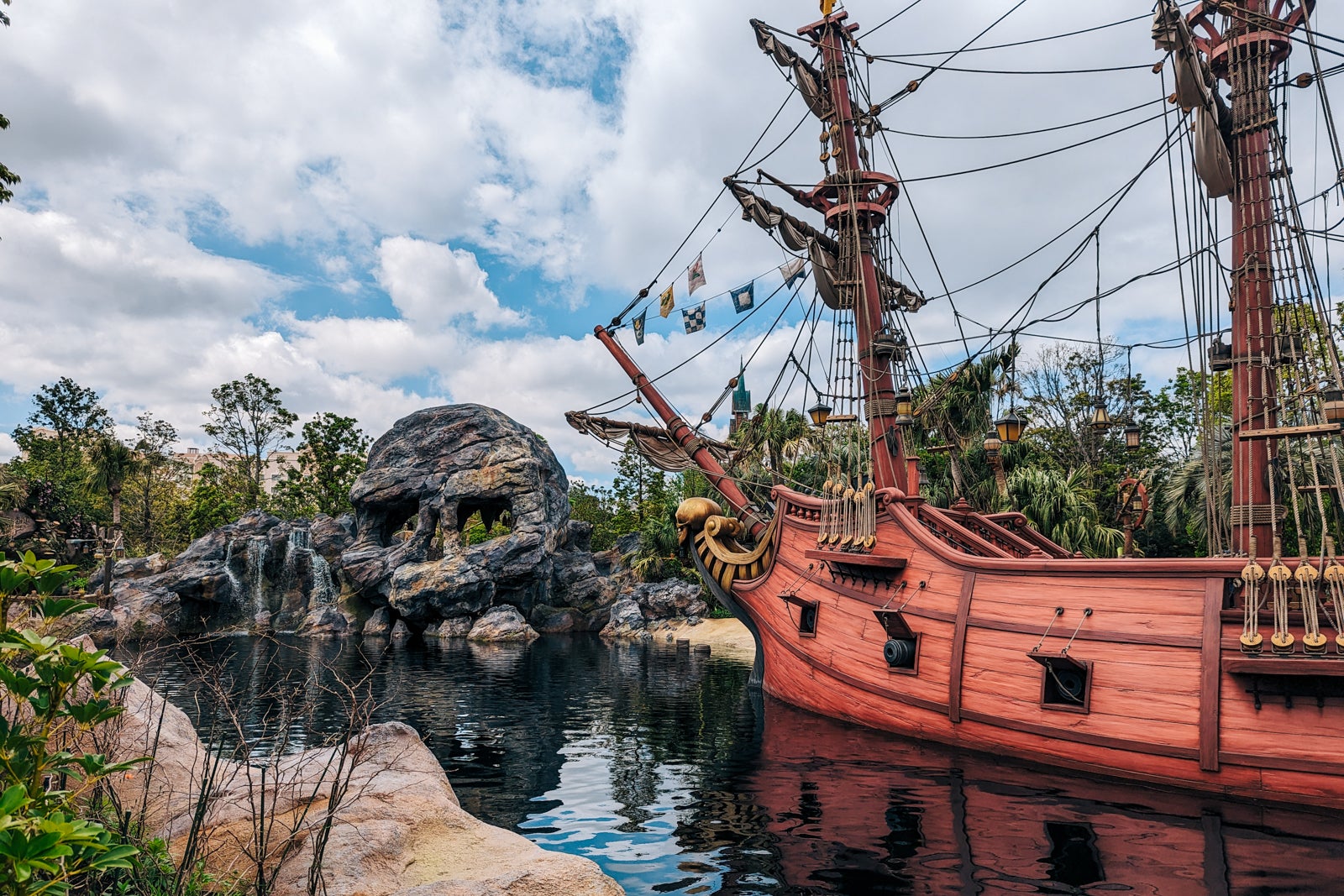 A skull and replica schooner at Tokyo DisneySea Fantasy Springs