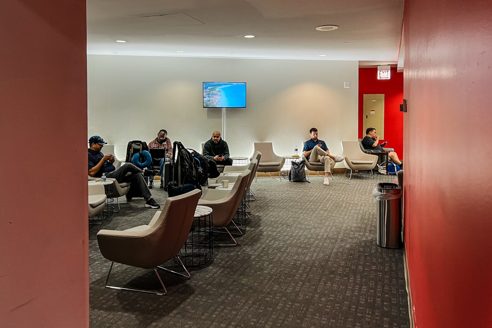 Swissport lounge at O'Hare.