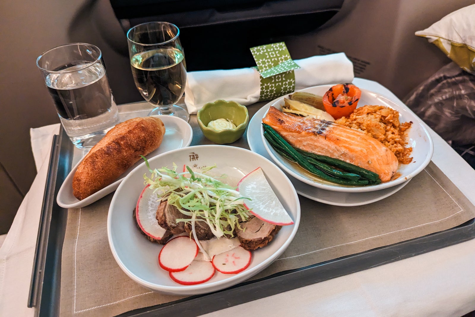 TAP Air Portugal business class food