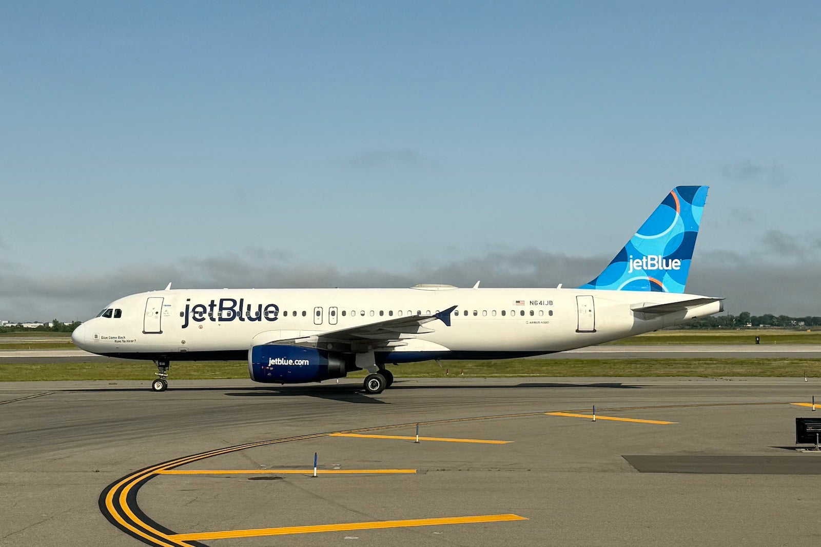 JetBlue a220 plane on the tarmac