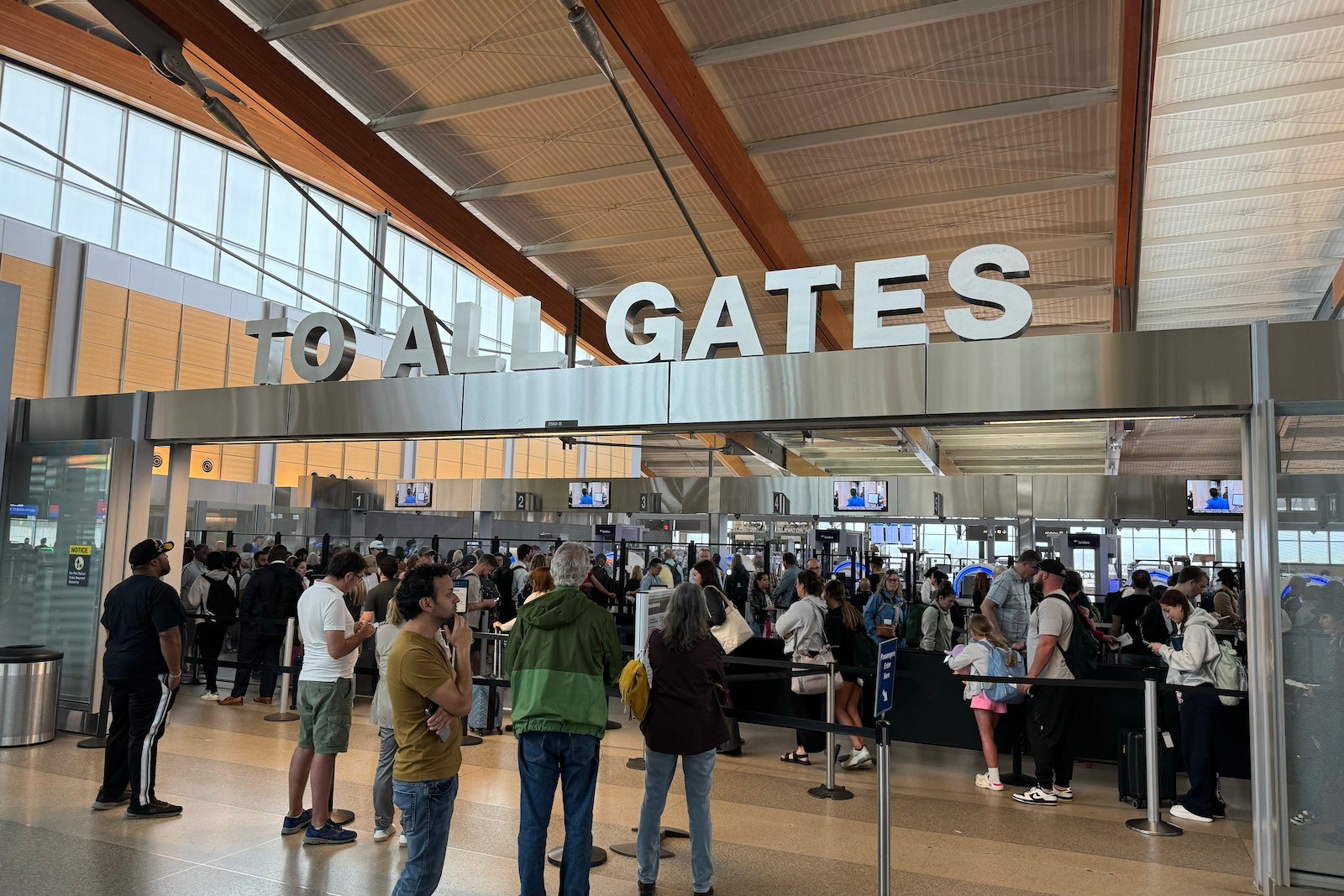 TSA checkpoint at Raleigh-Durham International Airport (RDU)
