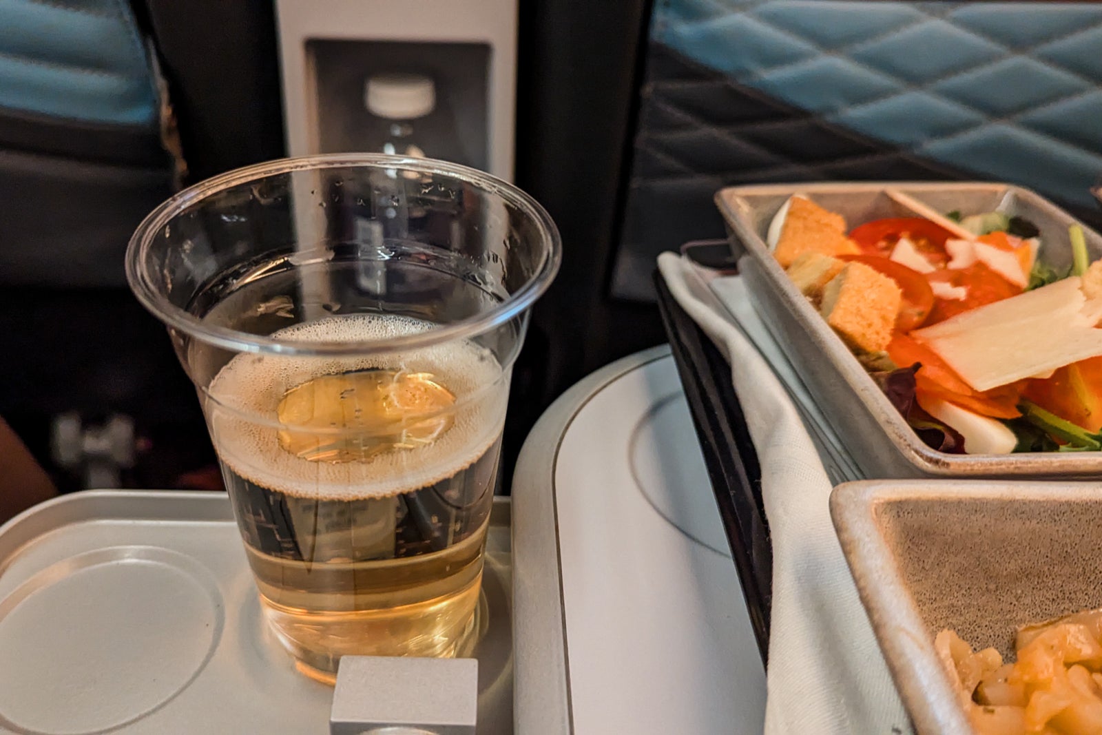 champagne singapore airlines