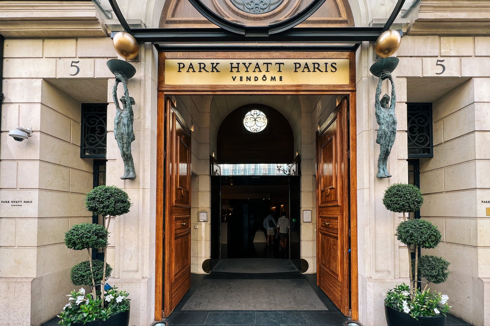 The front entrance of the Park Hyatt Paris-Vendôme