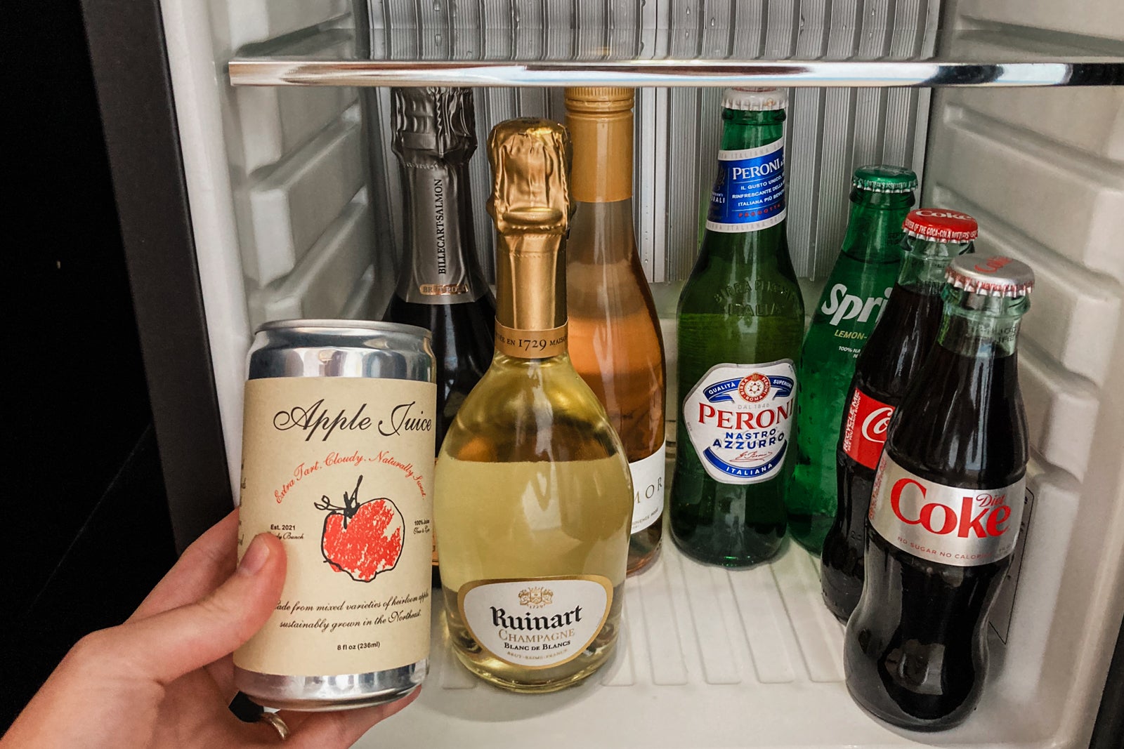 The wet bar of the Georgian Hotel in Santa Monica, California