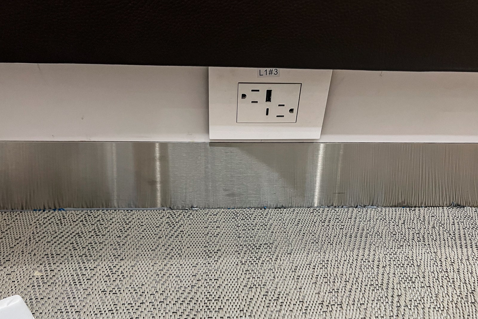 Charging ports at the Lufthansa lounge at Newark Liberty International Airport