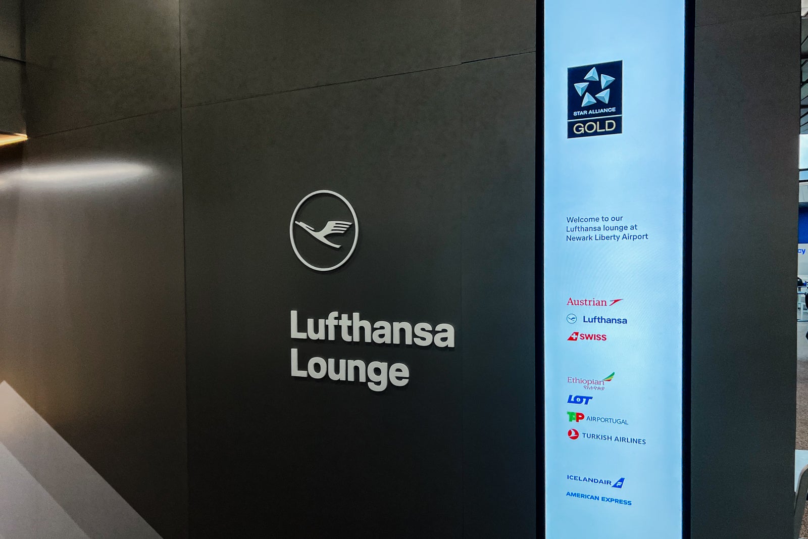 Entrance of the Lufthansa lounge at Newark Liberty International Airport