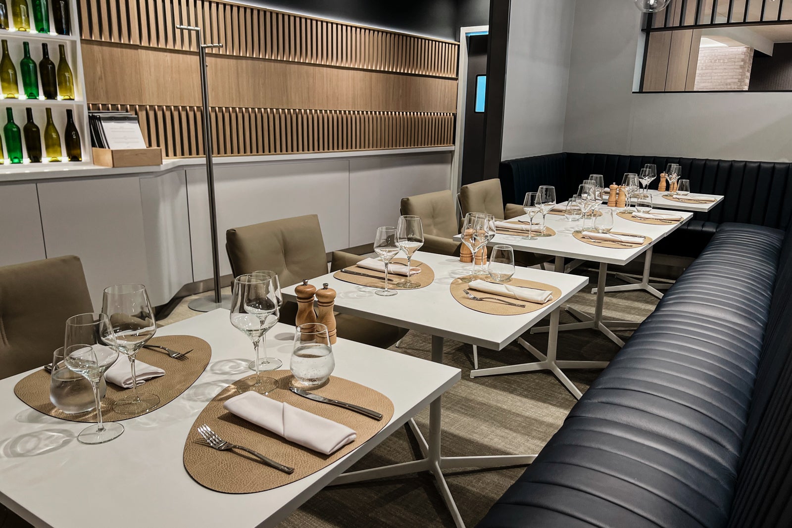 Dining area at Lufthansa lounge at Newark Liberty International Airport