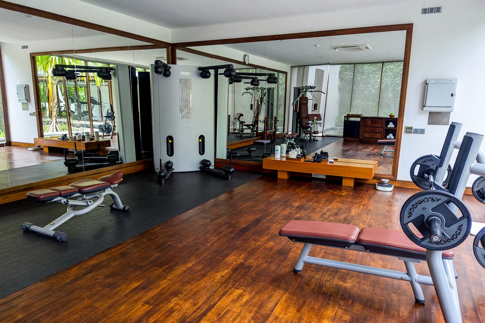 Park Hyatt Maldives gym