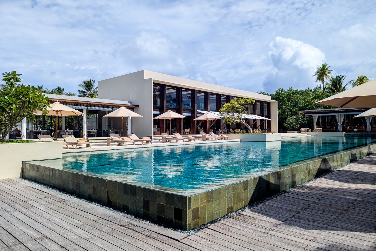 Park Hyatt Maldives pool