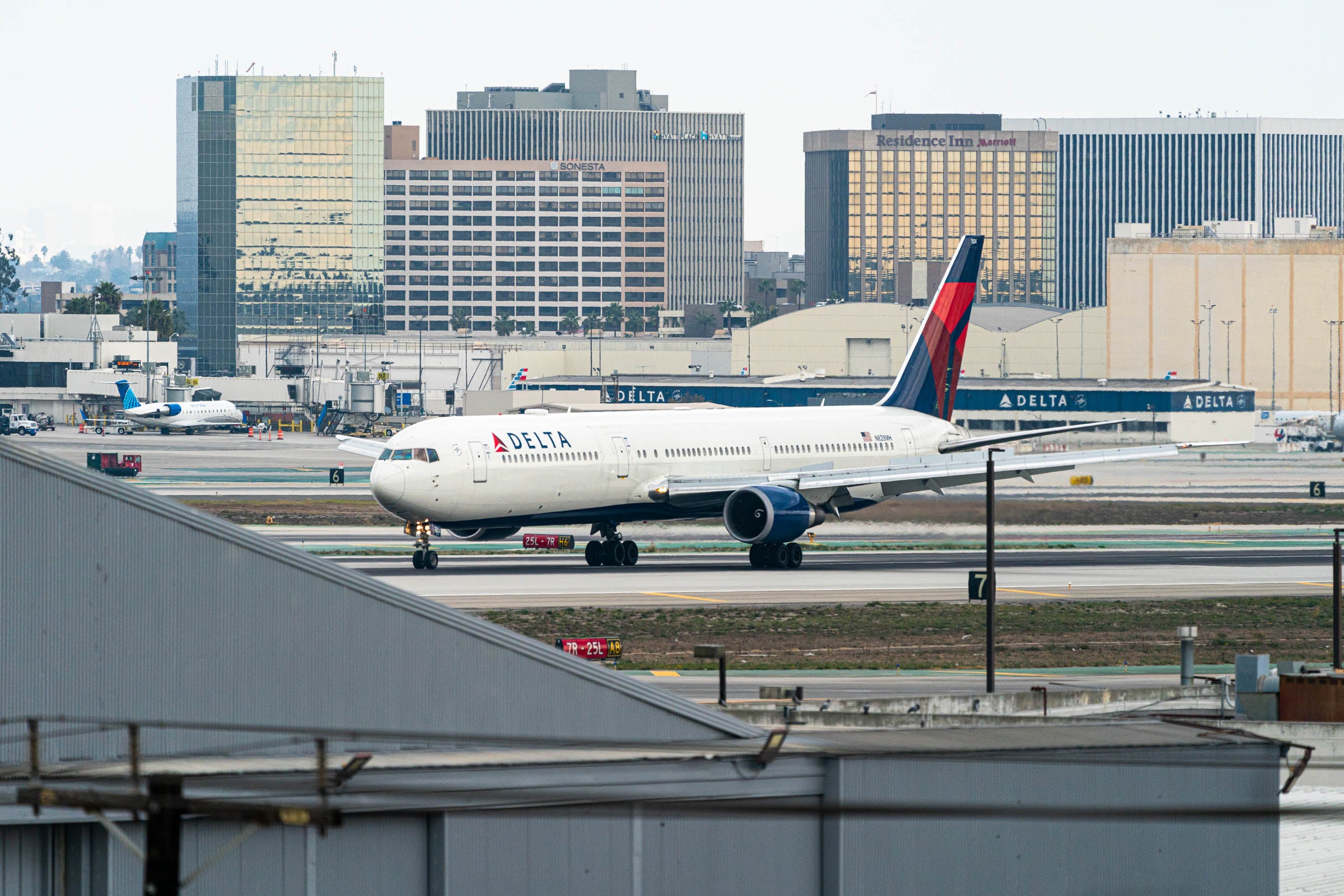 Delta Air Lines COO Departs Amid Tech Outage Fallout