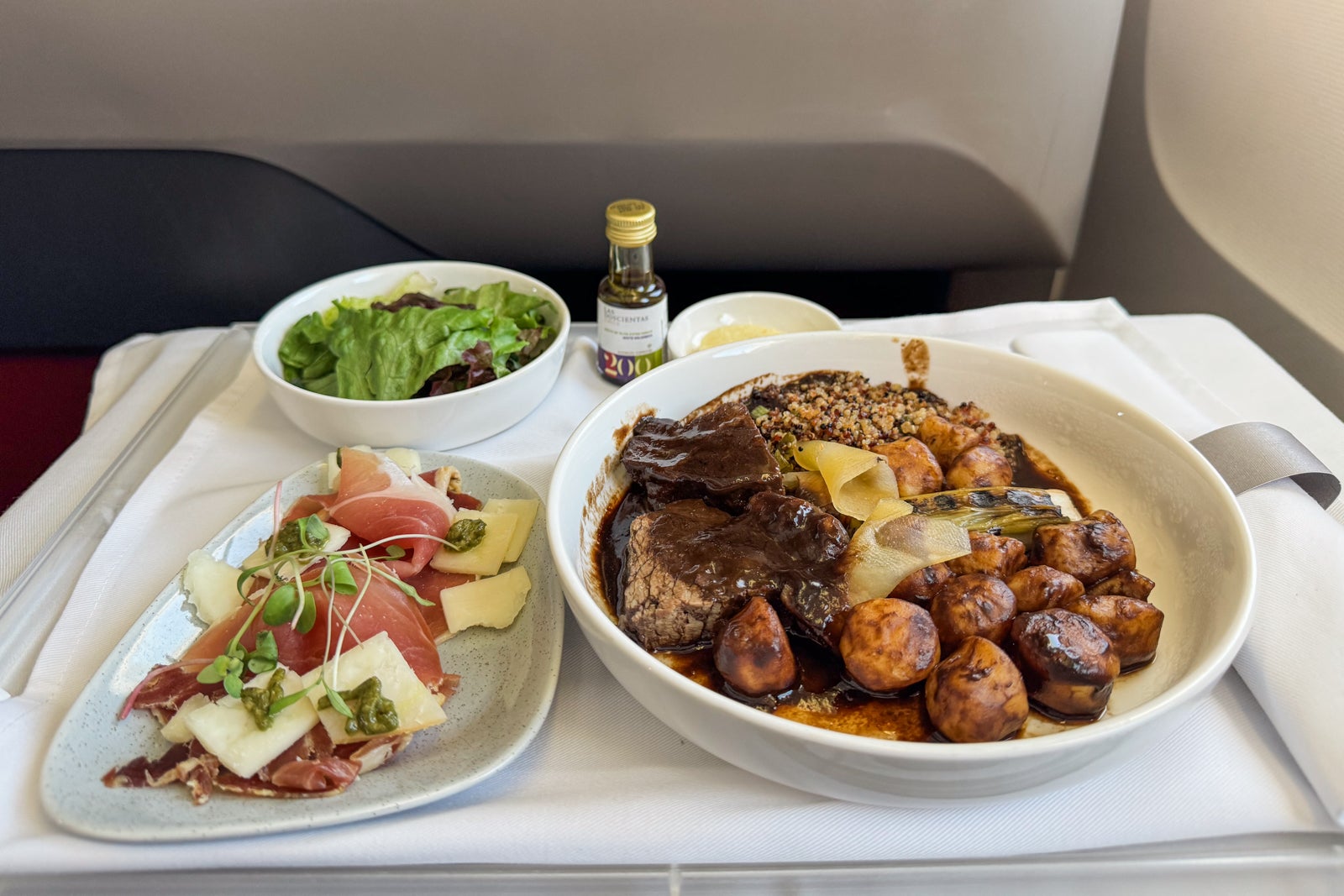 dinner latam business class