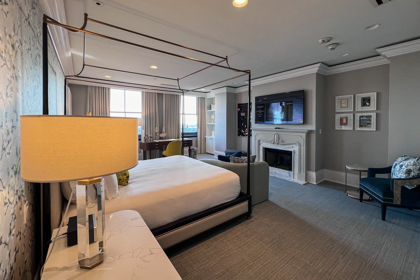 Guest room of Ritz Carlton New Orleans