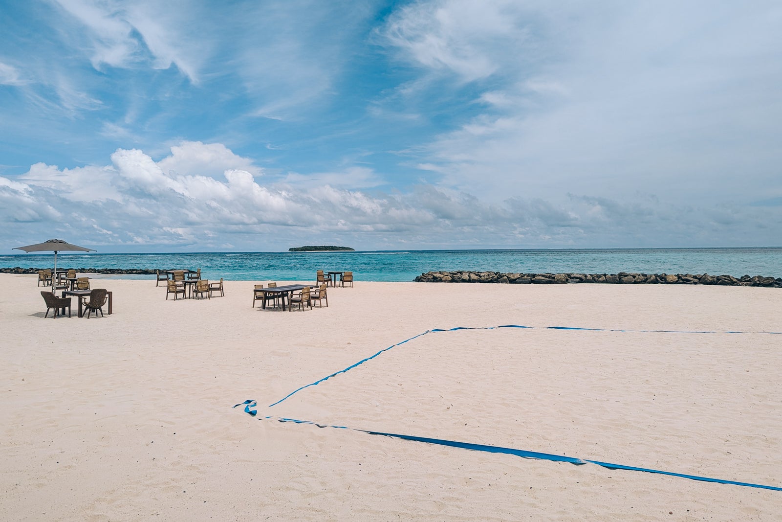 Alila Kothaifaru Maldives beach