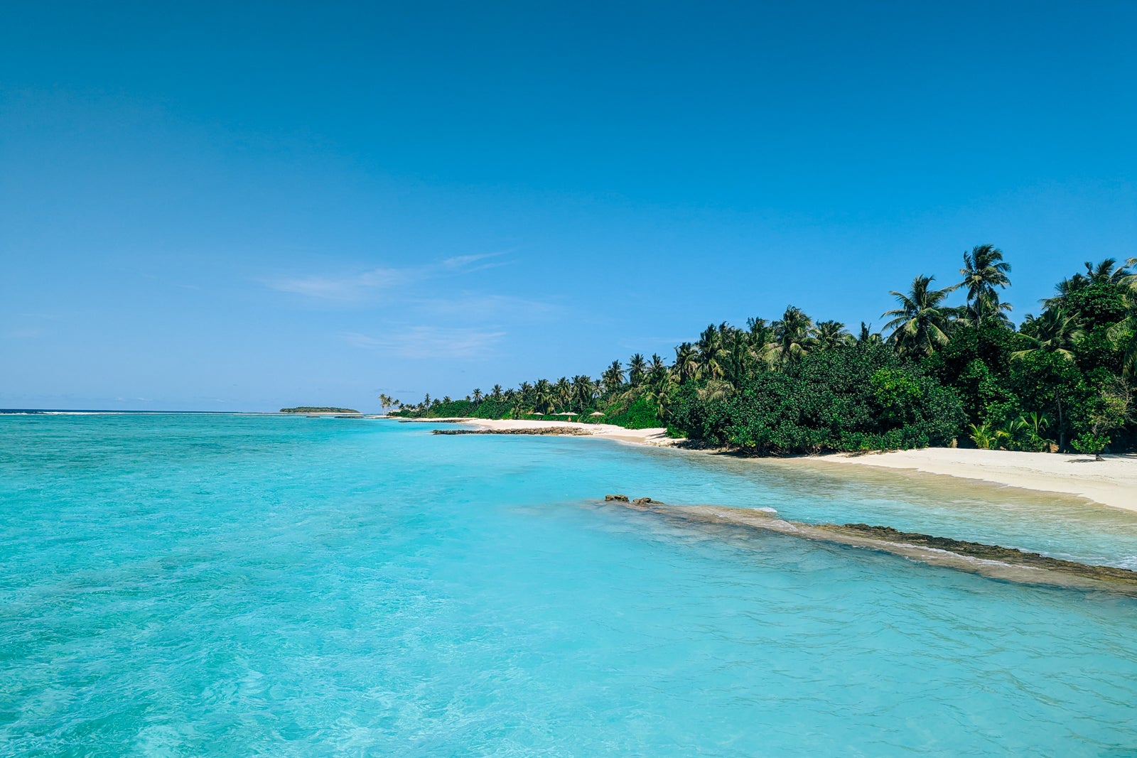 Alila Kothaifaru Maldives beach