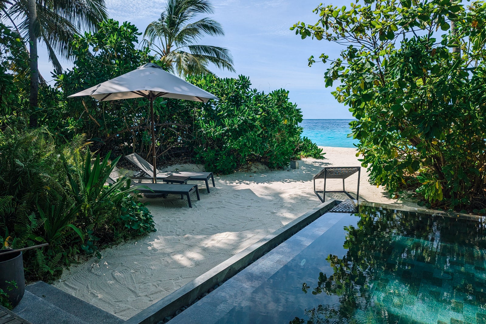 Alila Kothaifaru Maldives beach villa