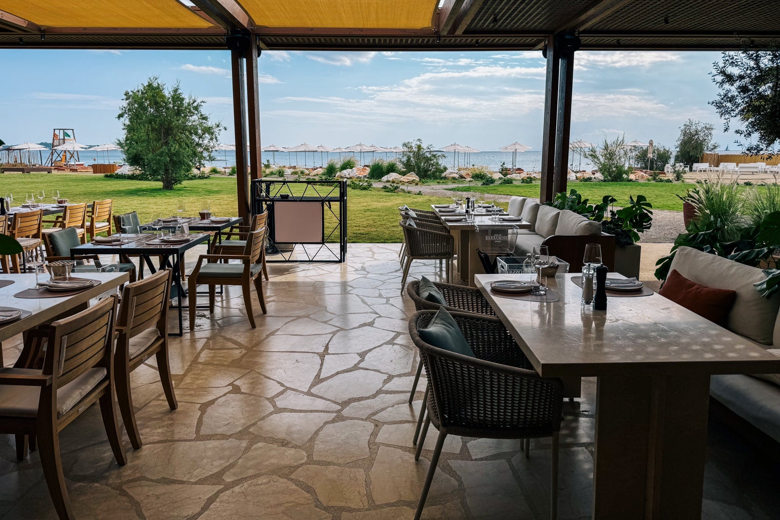 91 Athens Riviera
