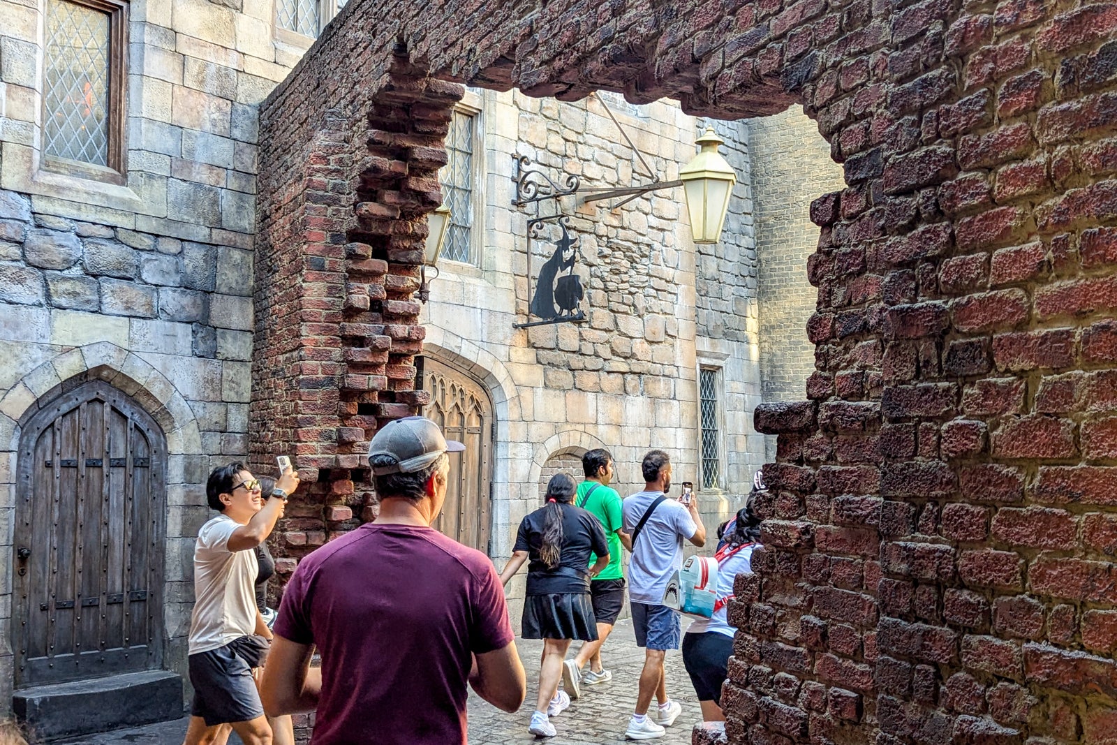 Brick wall marking the entrance to Diagon Alley