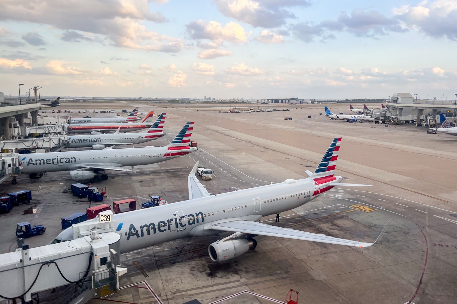 American Airlines jets lined up at Dallas-Fort Worth International Airport (DFW) CLINT HENDERSON/THE POINTS GUY