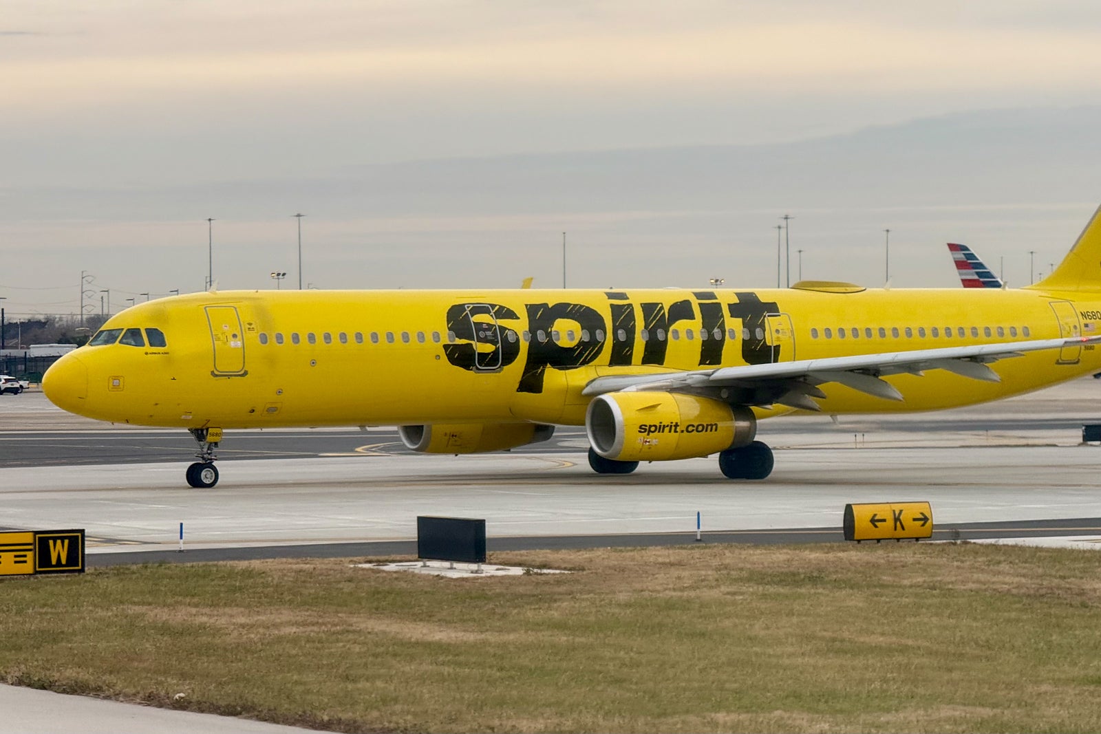 Spirit Airlines rejects Frontier’s latest merger bid, plans to proceed on its own