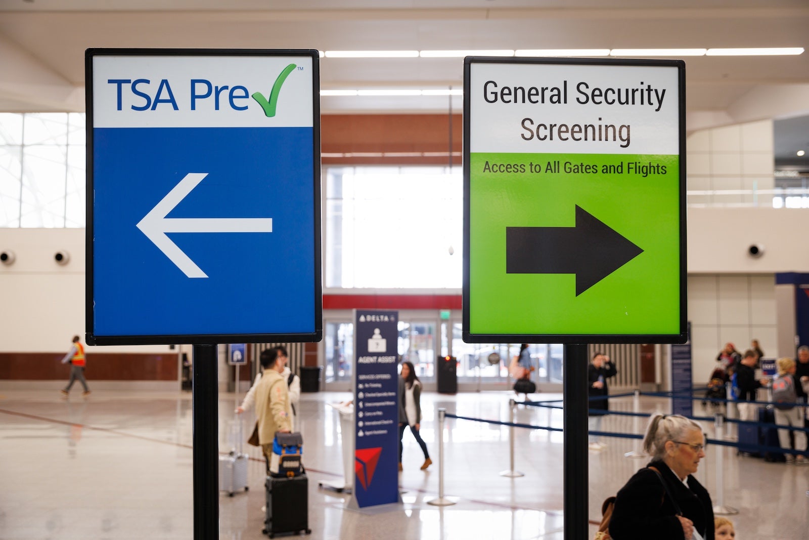 airport with TSA PreCheck sinage