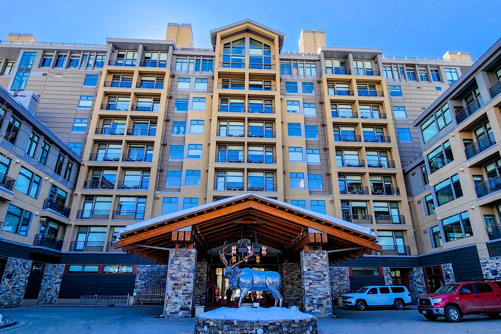 A cozy retreat with convenient skiing: A review of the Westin Riverfront Resort & Spa, Avon, Vail Valley