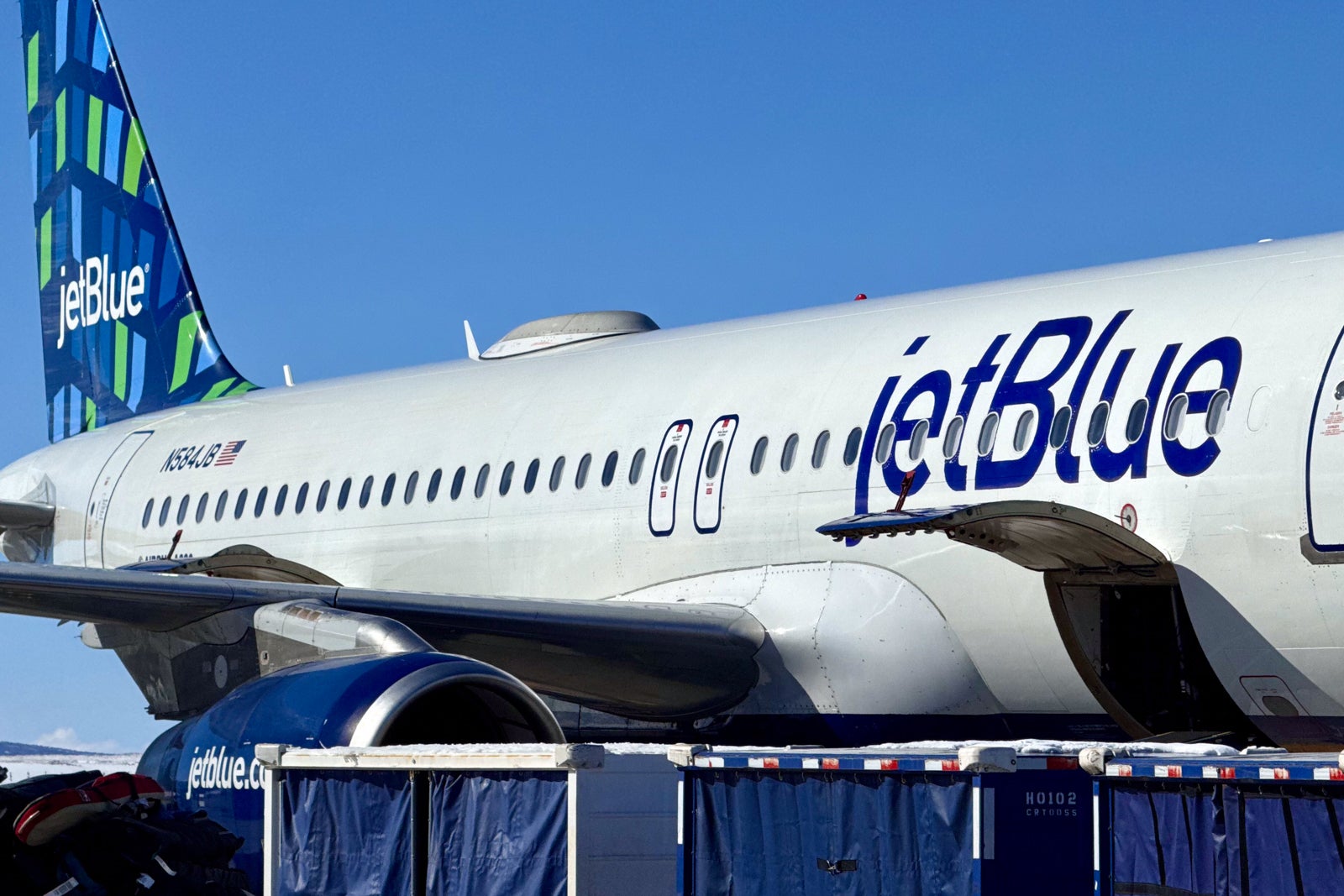 JetBlue Airbus A320 HDN