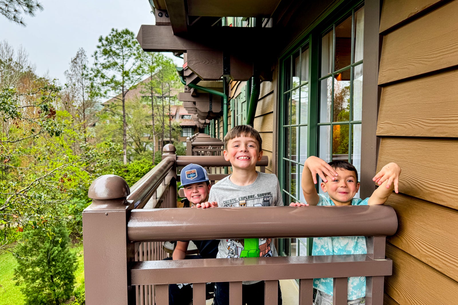 Kids on hotel balcony