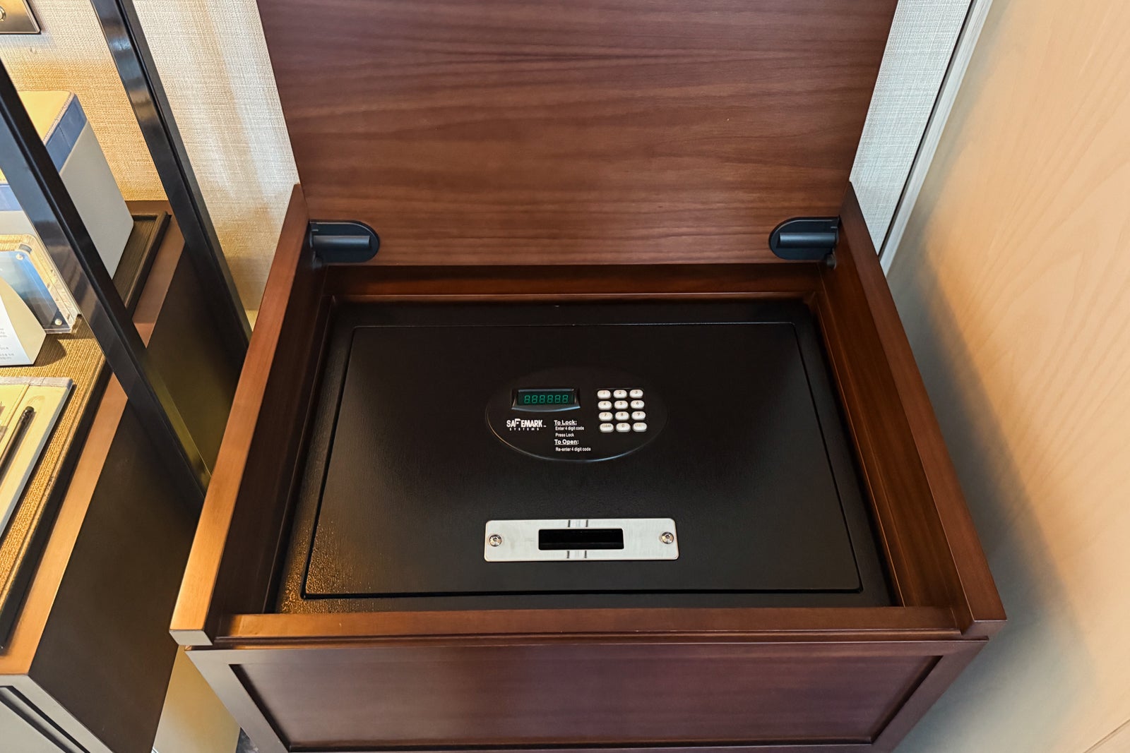 Four Seasons Seoul room