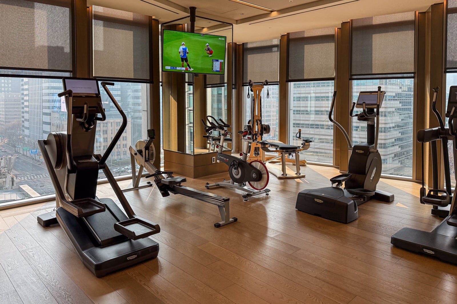 Four Seasons Seoul gym